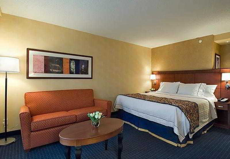 Готель Courtyard Hartford Фармінгтон Екстер'єр фото